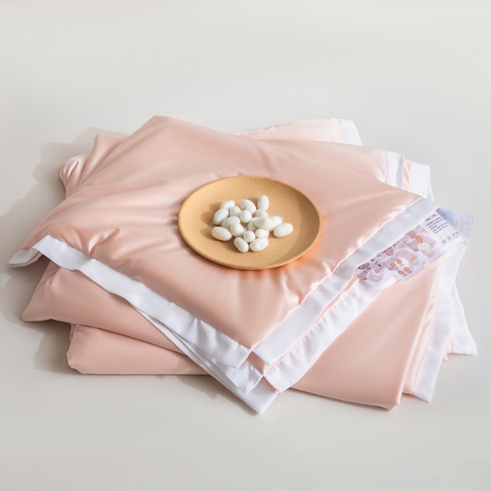 91家纺网 家纺一手货源 找家纺 野马寝具跨境电商专供 2025新款森氧冰蚕蚕丝被 粉色