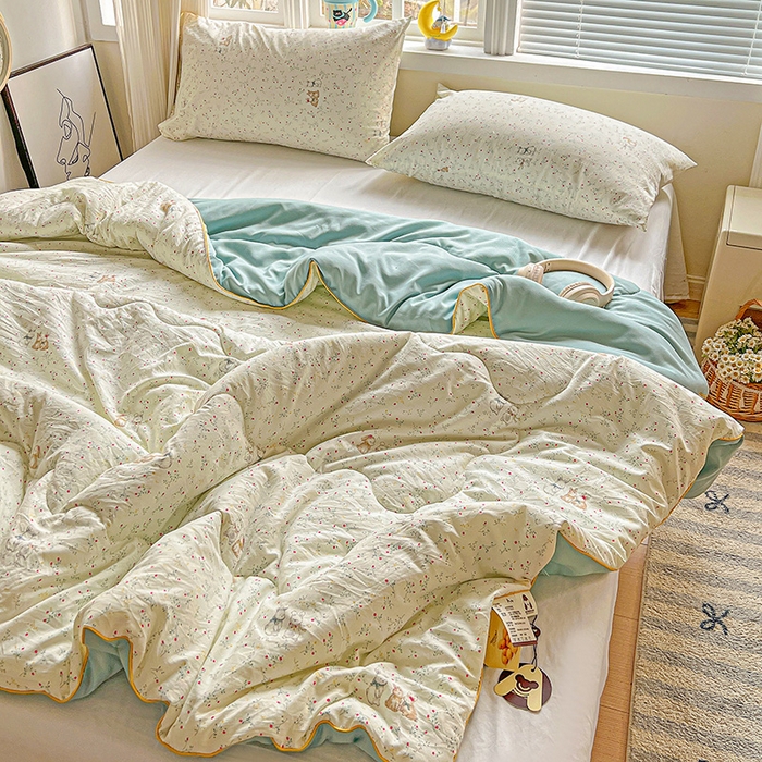 91家纺网 家纺一手货源 找家纺 玉海棠家纺 2025新款水洗皱皱纱印花夏被 被子被芯 单恋小兔