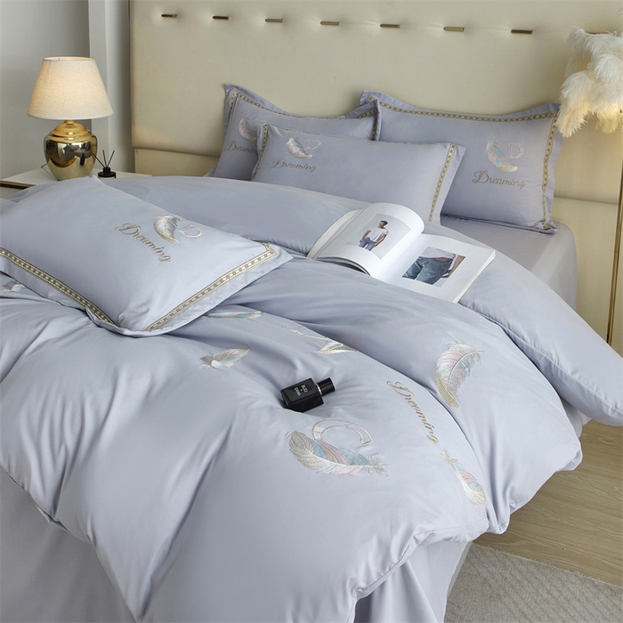 91家纺网 家纺一手货源 找家纺 佳宇轩 2025新款亲肤水洗棉刺绣四件套系列 蜜羽-浅灰