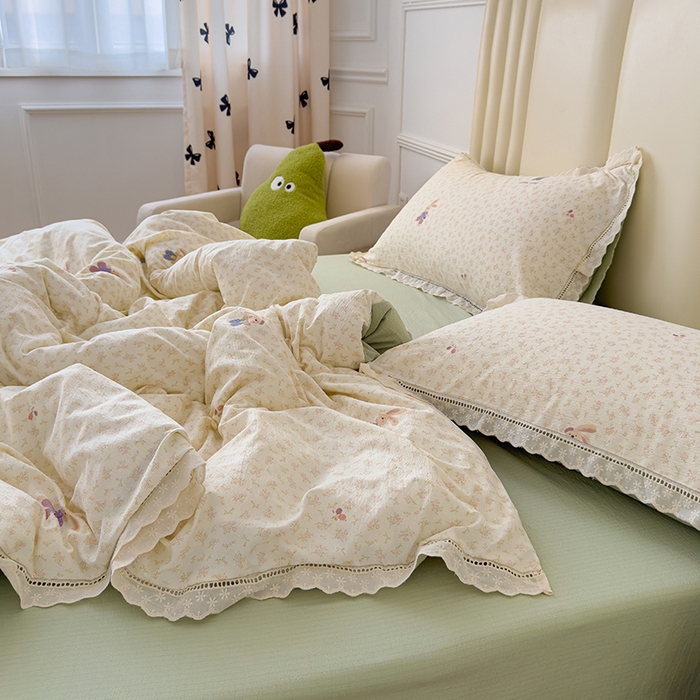 91家纺网 家纺一手货源 找家纺 竹合家纺 2025新款云感皱皱四件套-镂空花边款法式 花边款-兔小姐