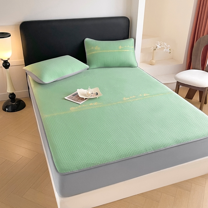 91家纺网 家纺一手货源 找家纺 欧邦 2025新款提花冰豆豆凉席三件套-幸运草 床笠款-幸运草-绿