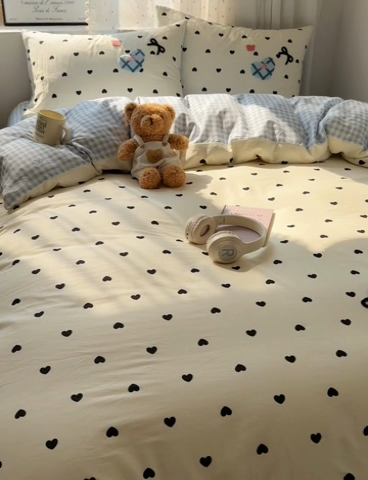 91家纺网 家纺一手货源 找家纺 （总）澳梵家居 2025新款小清新全棉印花毛巾绣四件套