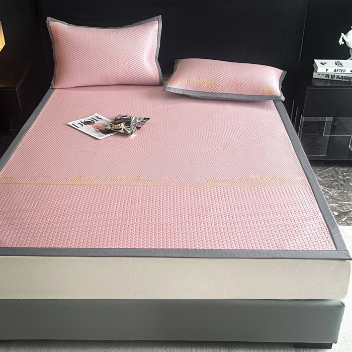 91家纺网 家纺一手货源 找家纺 欧邦 2025新款提花冰豆豆凉席三件套-幸运草 凉席款-幸运草-粉