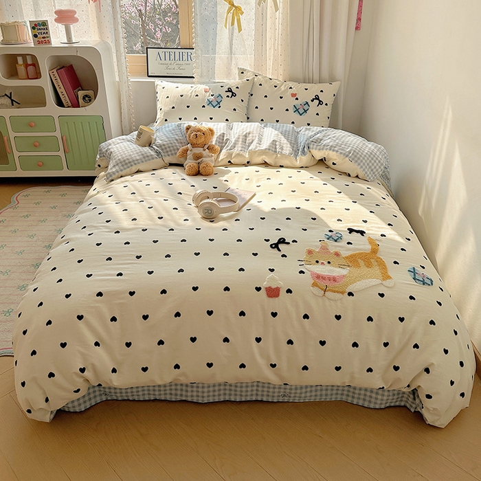 91家纺网 家纺一手货源 找家纺 澳梵家居 2025新款小清新全棉印花毛巾绣四件套 奶油小猫