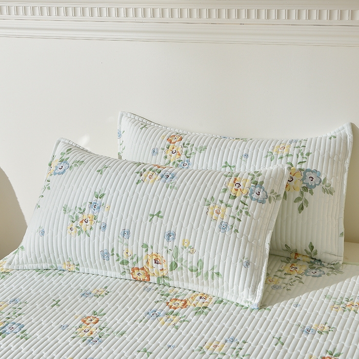 91家纺网 家纺一手货源 找家纺 床笠人家 2025新款亲肤双面磨毛夹棉床盖 夏菲花语