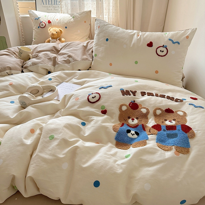 91家纺网 家纺一手货源 找家纺 澳梵家居 2025新款小清新全棉印花毛巾绣四件套 我的小熊朋友