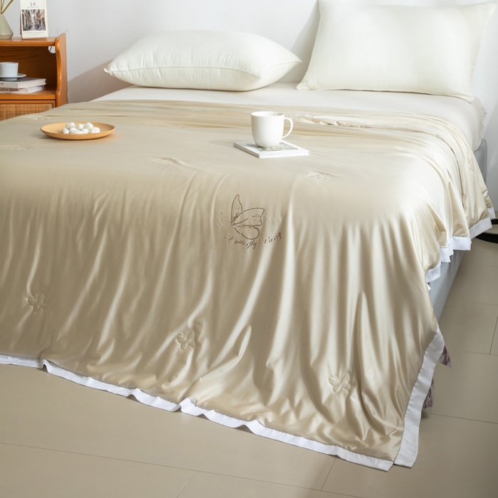 91家纺网 家纺一手货源 找家纺 野马寝具跨境电商专供 2025新款森氧冰蚕蚕丝被 金色