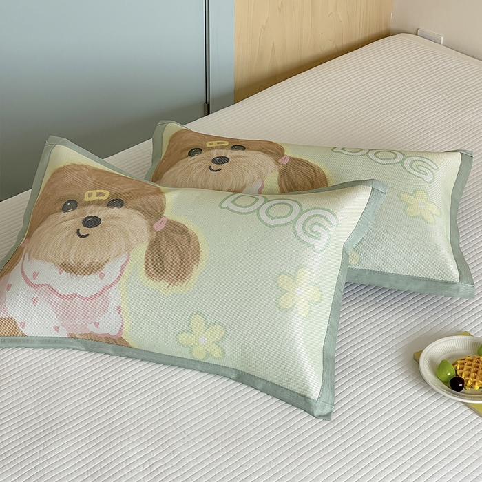 91家纺网 家纺一手货源 找家纺 安哆啦家纺 2025新款A类大版印花冰藤儿童幼儿园卡通萌宠系列凉席单枕套 小泰迪