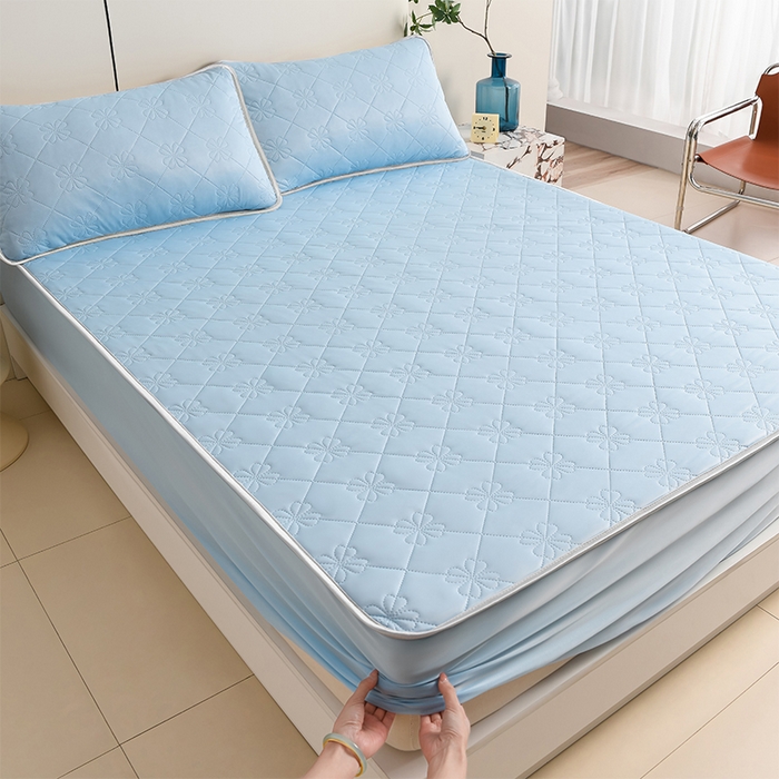 91家纺网 家纺一手货源 找家纺 2025新款清凉舒适凉感丝夏被四件套 天蓝