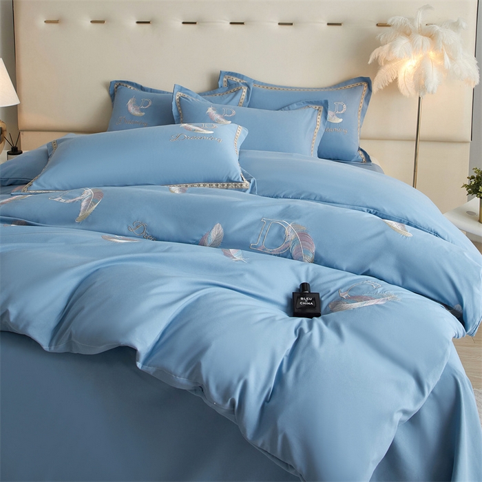 91家纺网 家纺一手货源 找家纺 佳宇轩 2025新款亲肤水洗棉刺绣四件套系列 蜜羽-湖蓝