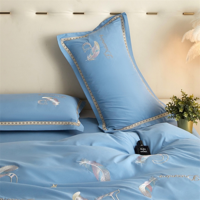 91家纺网 家纺一手货源 找家纺 佳宇轩 2025新款亲肤水洗棉刺绣四件套系列 蜜羽-湖蓝