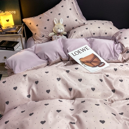 91家纺网 家纺一手货源 找家纺 （总）2025新款爱心系列高克重数码印花水洗真丝四件套