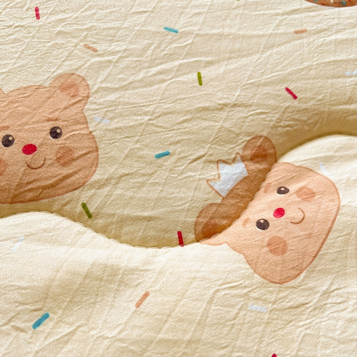 91家纺网 家纺一手货源 找家纺 玉海棠家纺 2025新款水洗皱皱纱印花夏被 被子被芯 奥利奥小熊