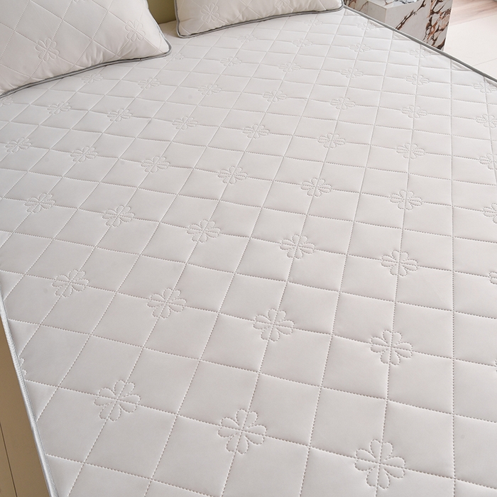 91家纺网 家纺一手货源 找家纺 2025新款清凉舒适凉感丝夏被四件套 珍珠白