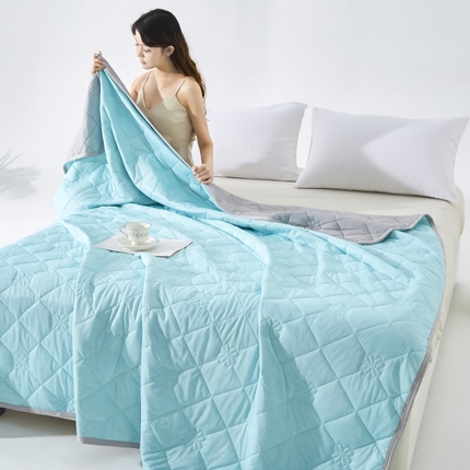 91家纺网 家纺一手货源 找家纺 （总）亚龙工厂店2025新款temu希音跨境外贸常年不断货薄荷丝冰淇淋凉感丝空调被