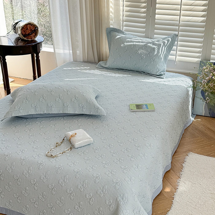 91家纺网 家纺一手货源 找家纺 琳可家居 花开蝶自来系列双面再生纤维素纤维床盖高温水洗两面可用 花开蝶自来-兰