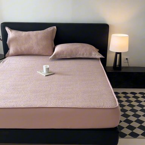 91家纺网 家纺一手货源 找家纺 蓝邻家纺 2025新款PE提花床笠凉席-涂鸦系列 涂鸦-粉