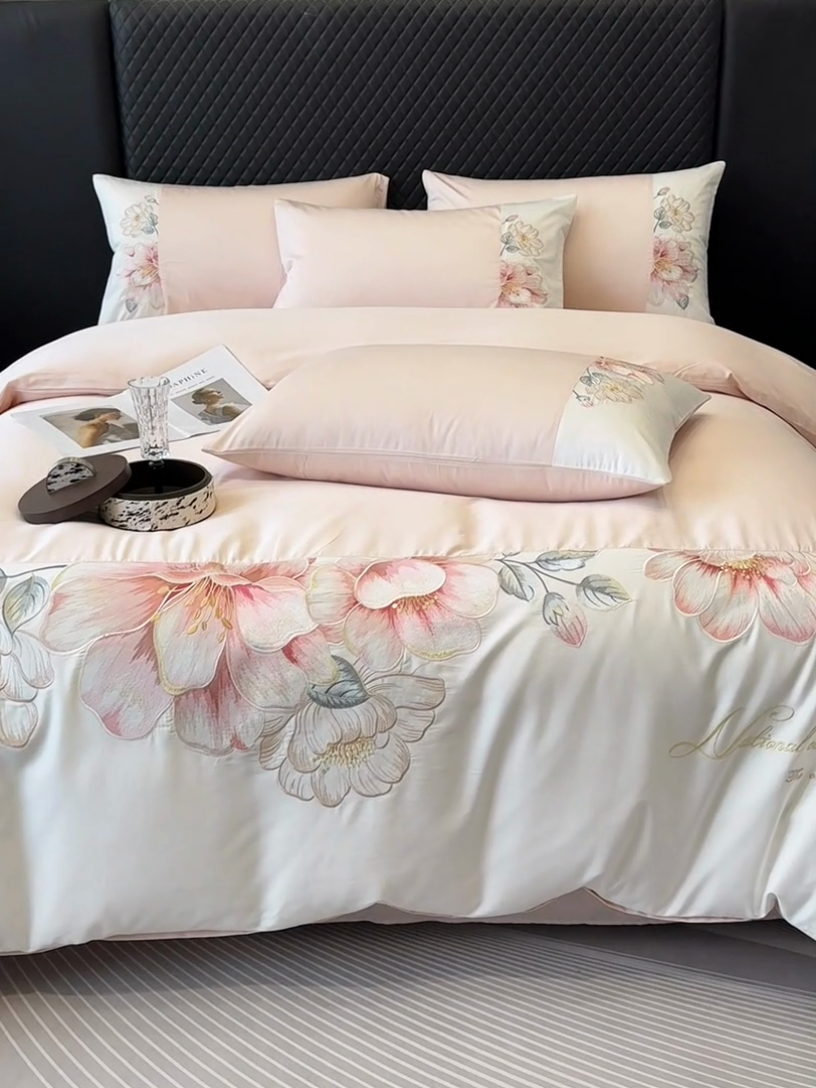 91家纺网 家纺一手货源 找家纺 （总）绒棉世家 2025新款100支贡缎50双股刺绣长绒棉四件套-欧若拉系列 