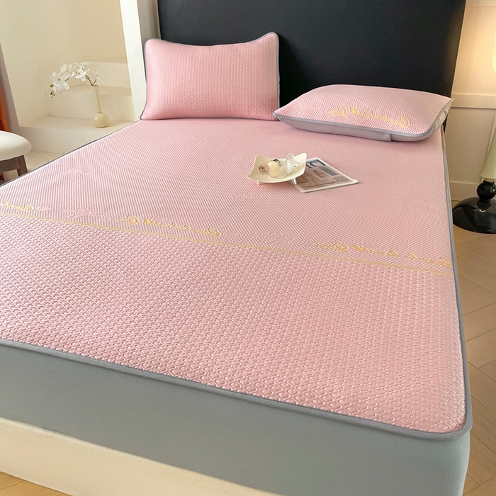 91家纺网 家纺一手货源 找家纺 欧邦 2025新款提花冰豆豆凉席三件套-幸运草 床笠款-幸运草-粉