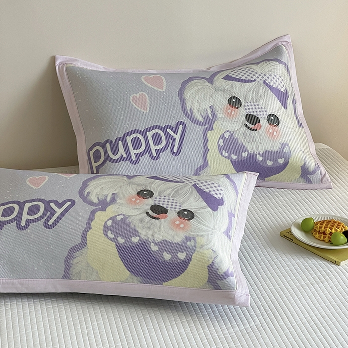 91家纺网 家纺一手货源 找家纺 安哆啦家纺 2025新款A类大版印花冰藤儿童幼儿园卡通萌宠系列凉席单枕套 马尔济斯