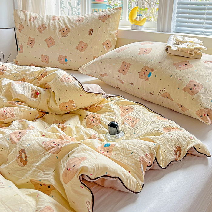 91家纺网 家纺一手货源 找家纺 玉海棠家纺 2025新款水洗皱皱纱印花夏被 被子被芯 奥利奥小熊