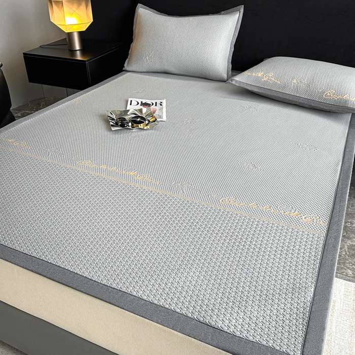 91家纺网 家纺一手货源 找家纺 欧邦 2025新款提花冰豆豆凉席三件套-幸运草 凉席款-幸运草-灰