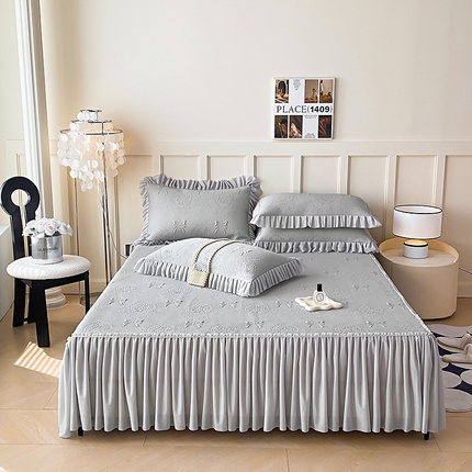 91家纺网 家纺一手货源 找家纺 （总）2025新款复合三明治床裙款凉豆豆凉席三件套系列