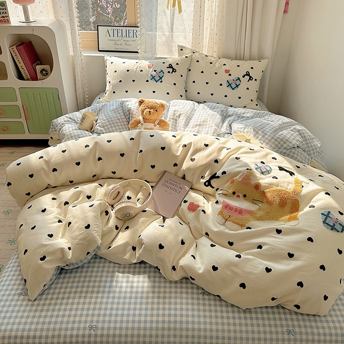 91家纺网 家纺一手货源 找家纺 澳梵家居 2025新款小清新全棉印花毛巾绣四件套 奶油小猫