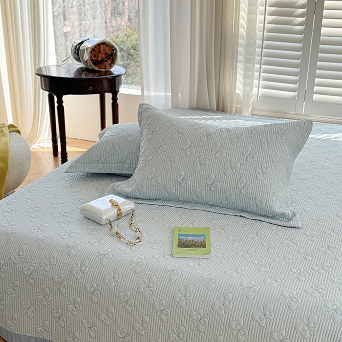 91家纺网 家纺一手货源 找家纺 琳可家居 花开蝶自来系列双面再生纤维素纤维床盖高温水洗两面可用 花开蝶自来-兰