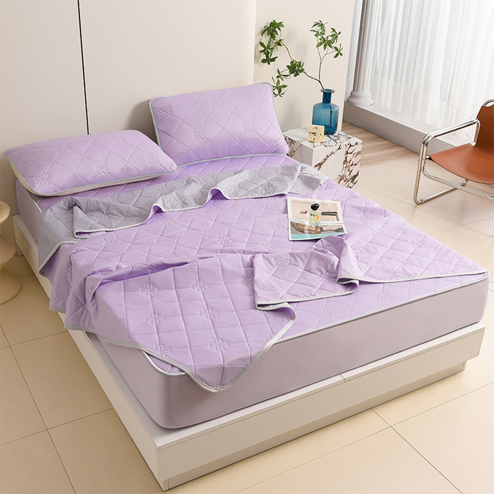 91家纺网 家纺一手货源 找家纺 2025新款清凉舒适凉感丝夏被四件套 浅紫