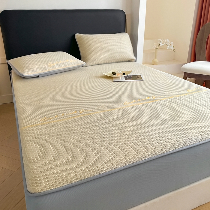 91家纺网 家纺一手货源 找家纺 欧邦 2025新款提花冰豆豆凉席三件套-幸运草 床笠款-幸运草-米