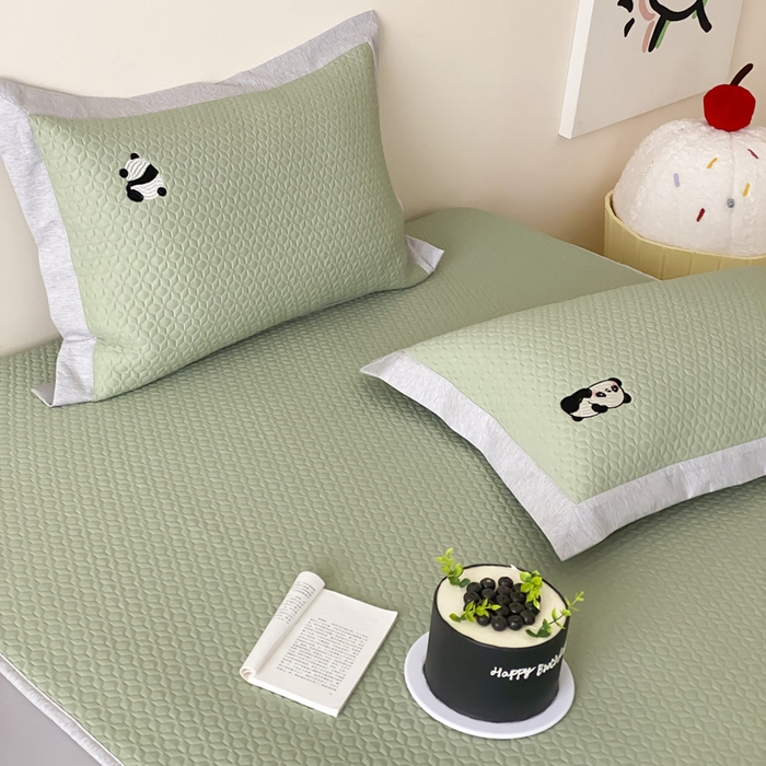 91家纺网 家纺一手货源 找家纺 （总）由有家居 2025新款新品A类PE高凉感分子进口刺绣豆豆凉席三件套