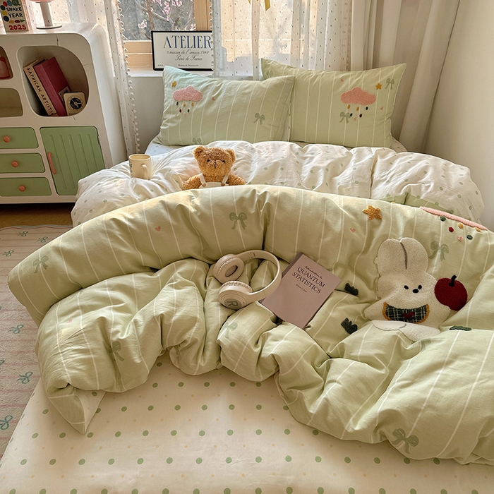 91家纺网 家纺一手货源 找家纺 澳梵家居 2025新款小清新全棉印花毛巾绣四件套 苹果兔兔