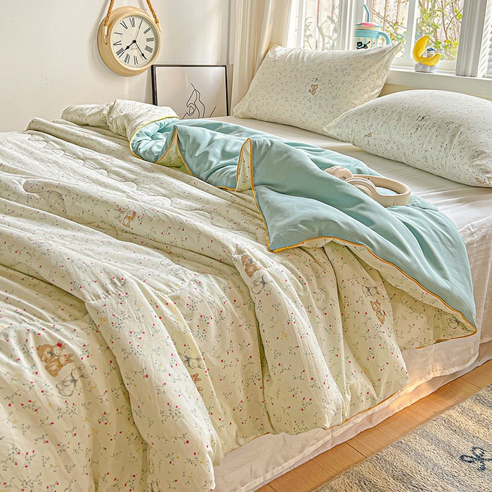 91家纺网 家纺一手货源 找家纺 玉海棠家纺 2025新款水洗皱皱纱印花夏被 被子被芯 单恋小兔