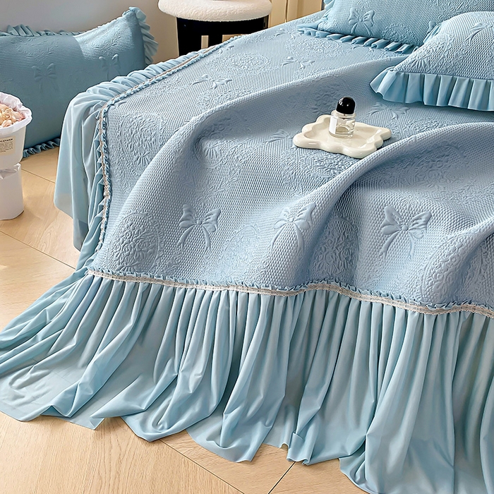 91家纺网 家纺一手货源 找家纺 2025新款复合三明治床裙款凉豆豆凉席三件套系列 约定-优雅蓝