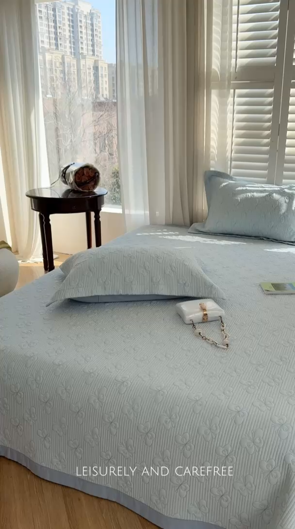 91家纺网 家纺一手货源 找家纺 琳可家居 花开蝶自来系列双面再生纤维素纤维床盖高温水洗两面可用 花开蝶自来-兰