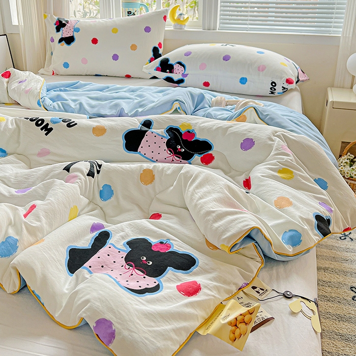 91家纺网 家纺一手货源 找家纺 玉海棠家纺 2025新款水洗皱皱纱印花夏被 被子被芯 波点小狗