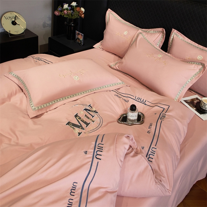 91家纺网 家纺一手货源 找家纺 佳宇轩 2025新款亲肤水洗棉刺绣四件套系列 简约时代-粉玉