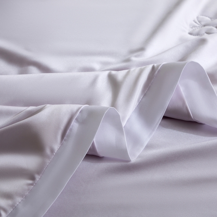 91家纺网 家纺一手货源 找家纺 野马寝具跨境电商专供 2025新款森氧冰蚕蚕丝被 紫色