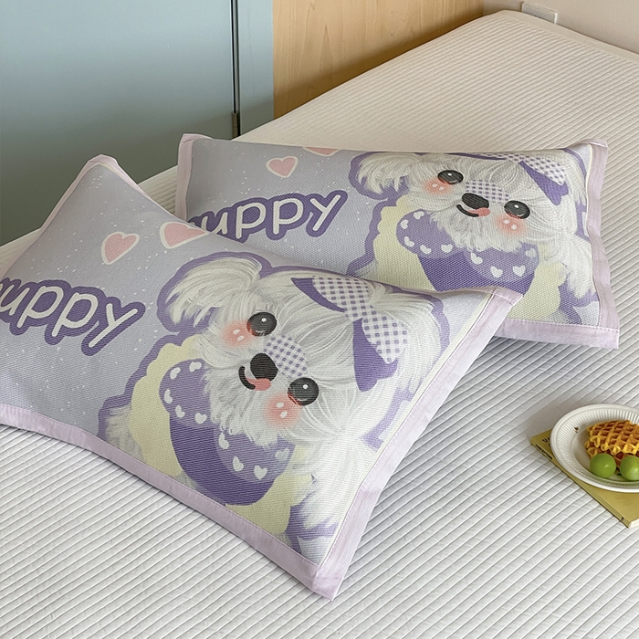 91家纺网 家纺一手货源 找家纺 安哆啦家纺 2025新款A类大版印花冰藤儿童幼儿园卡通萌宠系列凉席单枕套 马尔济斯