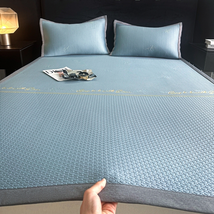 91家纺网 家纺一手货源 找家纺 欧邦 2025新款提花冰豆豆凉席三件套-幸运草 凉席款-幸运草-蓝