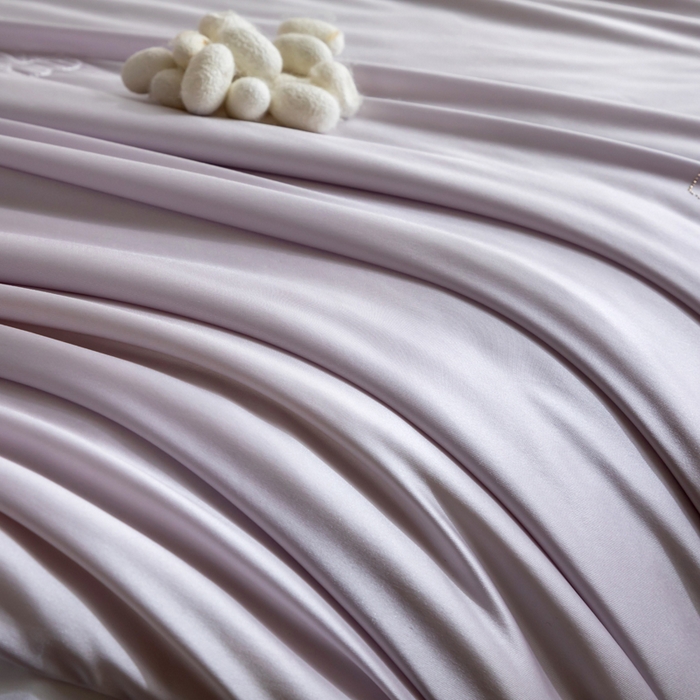 91家纺网 家纺一手货源 找家纺 野马寝具跨境电商专供 2025新款森氧冰蚕蚕丝被 紫色