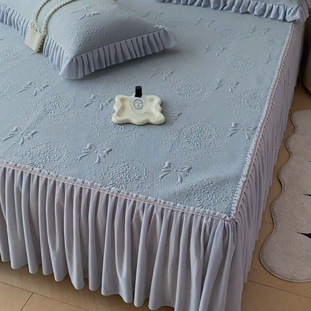 91家纺网 家纺一手货源 找家纺 2025新款复合三明治床裙款凉豆豆凉席三件套系列 约定-绅士灰