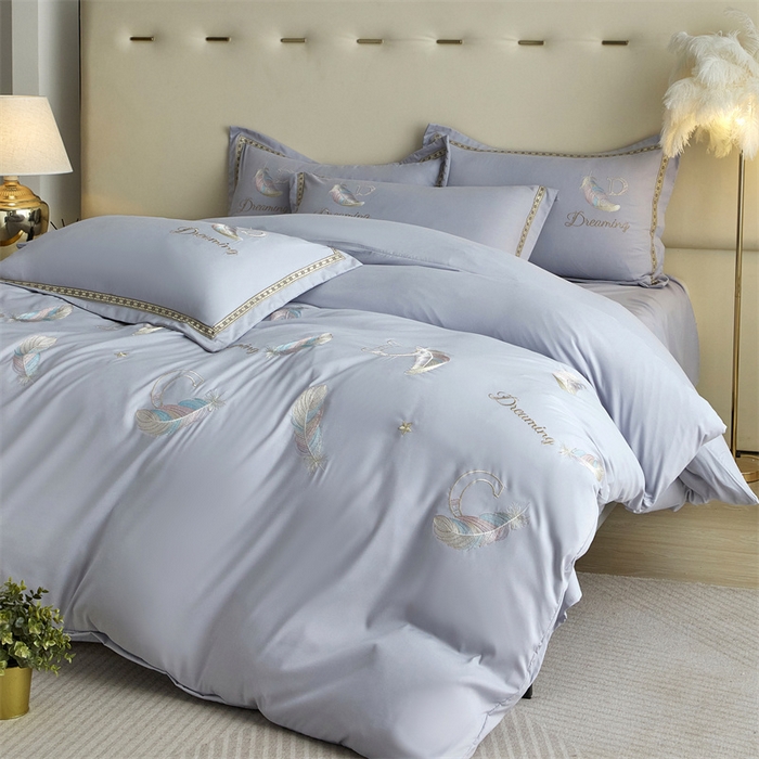 91家纺网 家纺一手货源 找家纺 佳宇轩 2025新款亲肤水洗棉刺绣四件套系列 蜜羽-浅灰