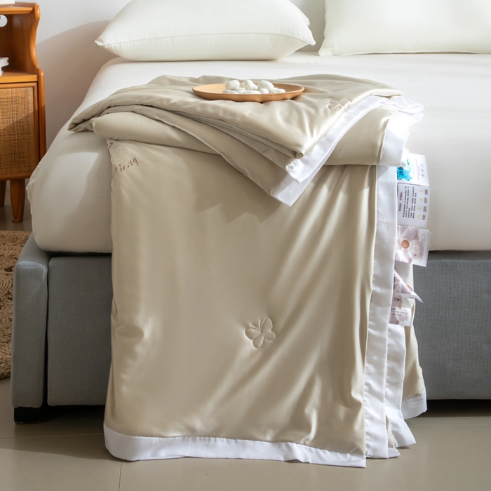 91家纺网 家纺一手货源 找家纺 野马寝具跨境电商专供 2025新款森氧冰蚕蚕丝被 金色