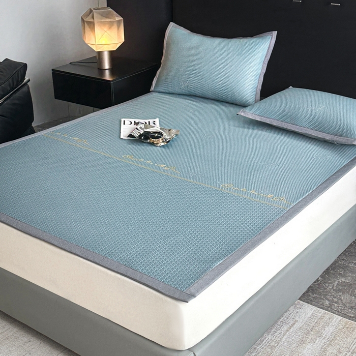 91家纺网 家纺一手货源 找家纺 欧邦 2025新款提花冰豆豆凉席三件套-幸运草 凉席款-幸运草-蓝