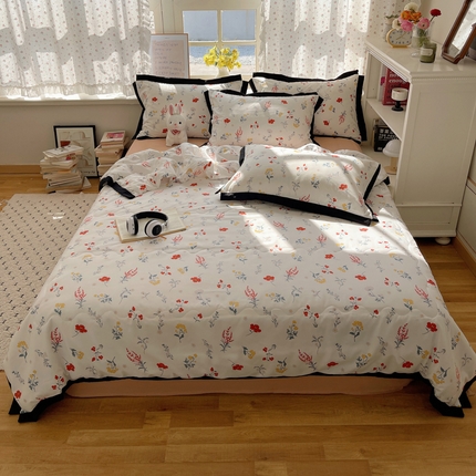 花伞家居 2025新款赫本高级感黑白系列花边夏被四件套 夏被-花艺