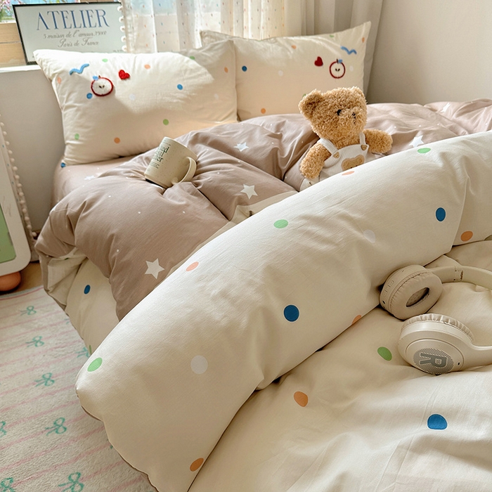 91家纺网 家纺一手货源 找家纺 澳梵家居 2025新款小清新全棉印花毛巾绣四件套 我的小熊朋友