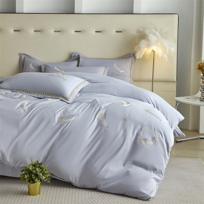 91家纺网 家纺一手货源 找家纺 佳宇轩 2025新款亲肤水洗棉刺绣四件套系列 蜜羽-浅灰