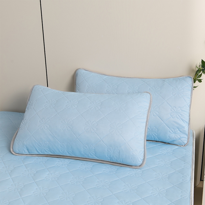 91家纺网 家纺一手货源 找家纺 2025新款清凉舒适凉感丝夏被四件套 天蓝